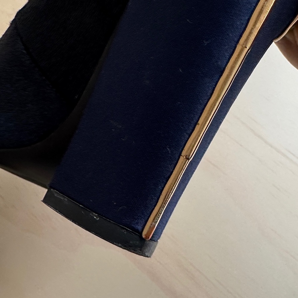 Tory Burch Dragonfly Navy and Gold Women's Heels - Picture 4 of 9